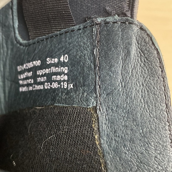 Dansko Harlene Distressed Grey Leather Heeled Bootie Size 40 - Picture 9 of 9